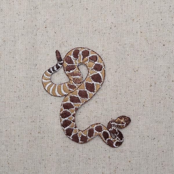 Diamond Back Rattle Snake - Iron on Applique - Embroidered Patch - 695496