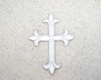 Silver Fleur De Lis Embroidered Iron-On Patches (3-Pack) - Metallic Thread