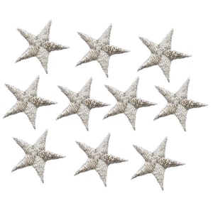 Op de afbeelding: Tien zilveren geborduurde ster-patches. Elke ster is ongeveer 2,5 cm in diameter.