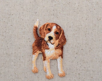 Snoopy Beagle Dog with Heart Embroidered Iron On Patch Applique 2.5 Inch Snoopy Beagle Dog with Heart Embroidered Iron On Patch Applique 2.5 Inch