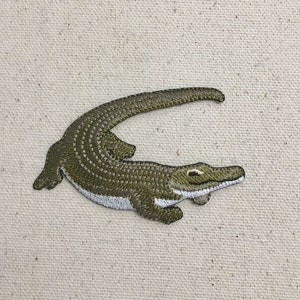 Natural Crocodile - Green/White - Iron on Applique - Embroidered Patch - 697361-A