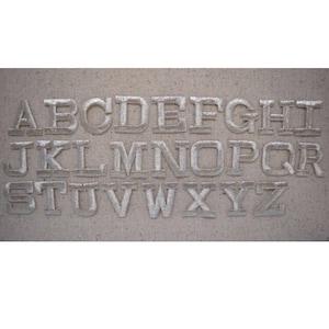 Letra del alfabeto - 1 PULGADA - 1" - PLATA METÁLICA - Estilo bloque - Aplique termoadhesivo - Parche bordado - Elija la letra