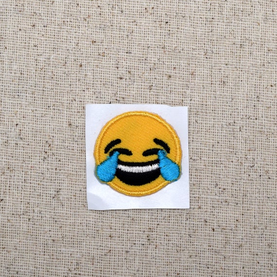 Embroidered Patch Emoji Iron on Applique 697086-SA Smiley Face