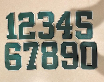 Número de 3" para uniforme o camiseta - Estilo deportivo/universitario, parche termoadhesivo, centro de sarga, contorno bordado.