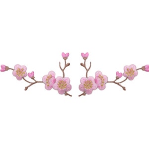 ピンクの花が咲いた桜、茶色の茎、左または右、アイロン接着パッチ