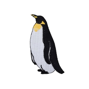 Pode incluir: Patch bordado de pinguim preto e branco com bico amarelo e peito branco.
