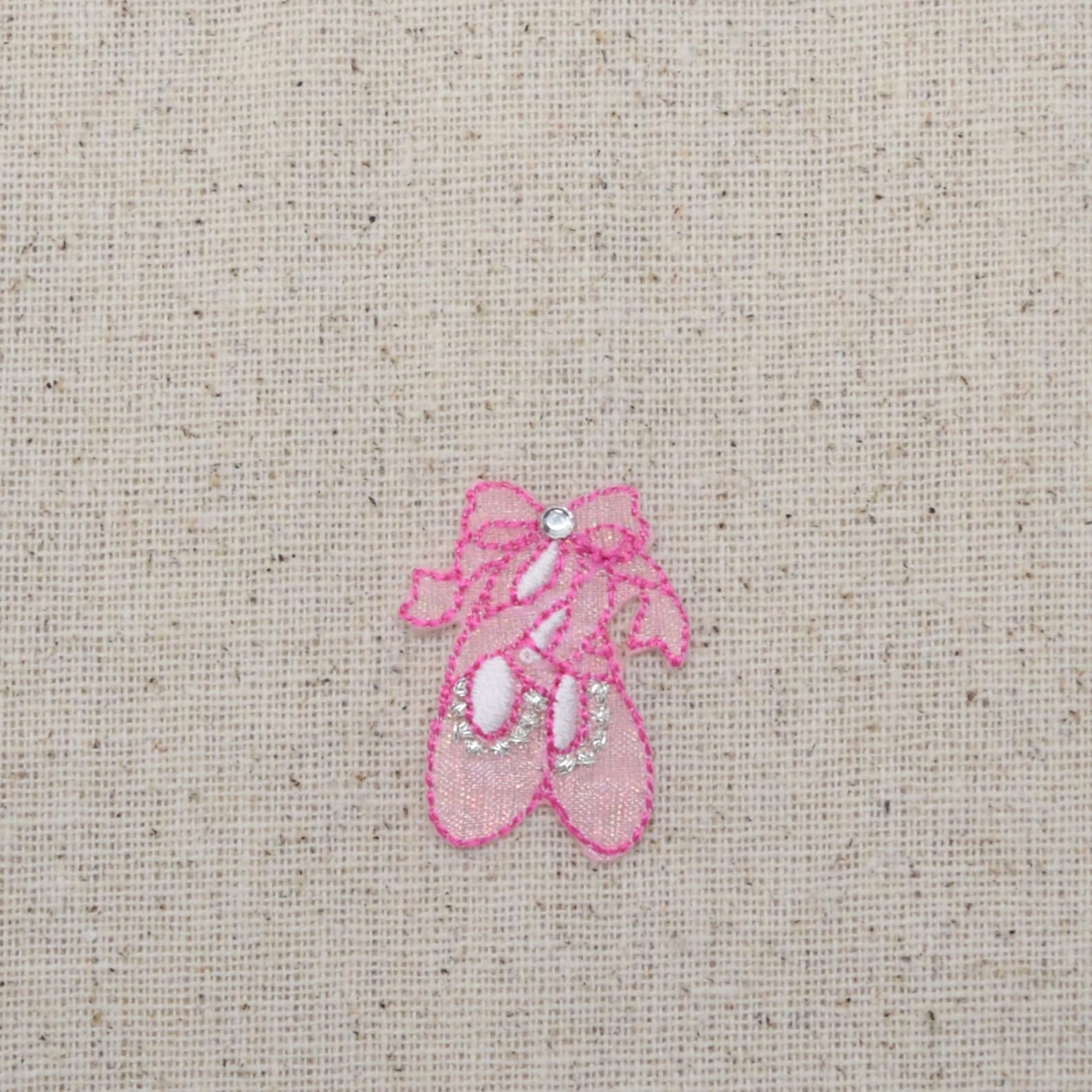 ballet slippers - pink shoes - iron on applique - embroidered patch - 695723-a