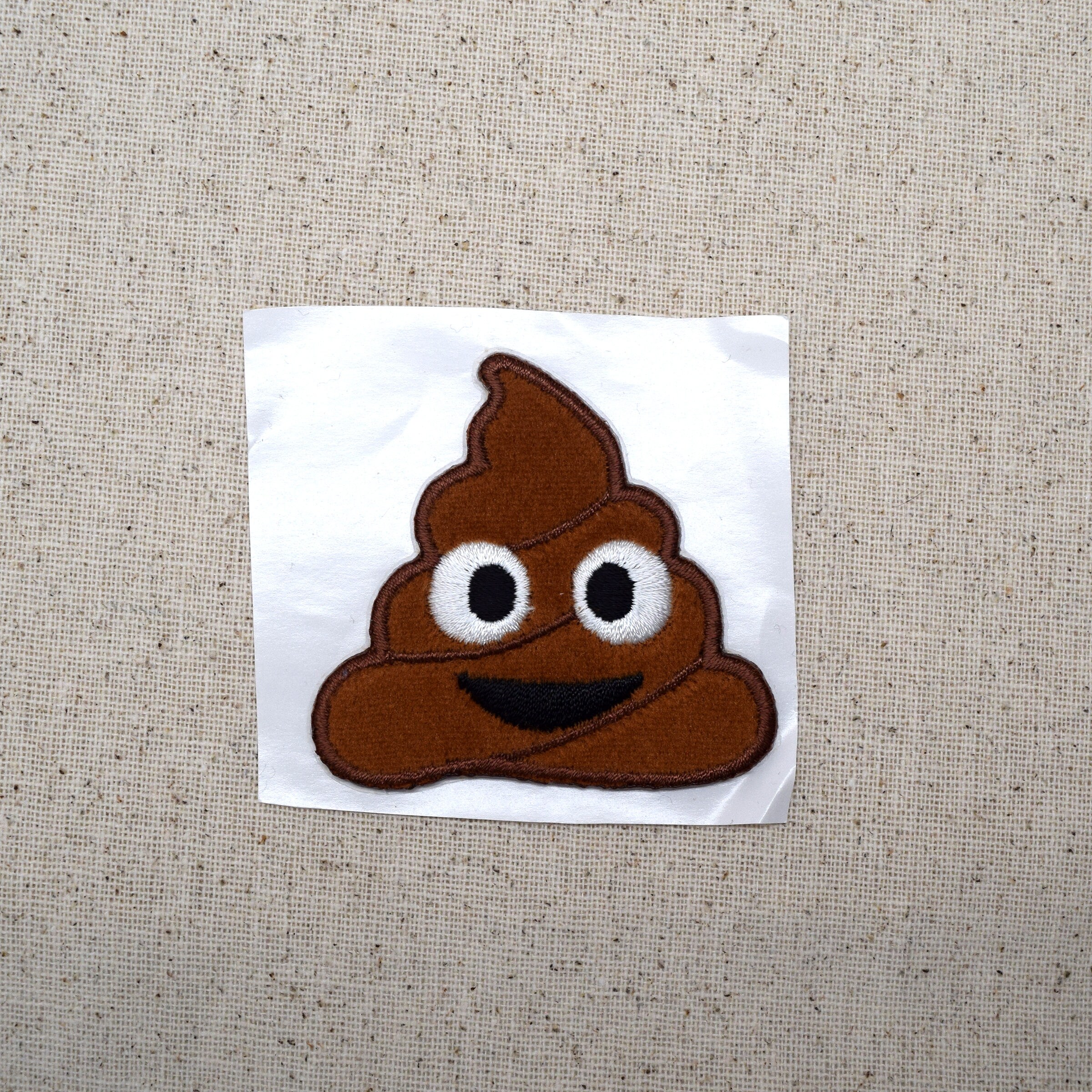 Embroidered Patch Emoji Iron on Applique 697086-SA Smiley Face