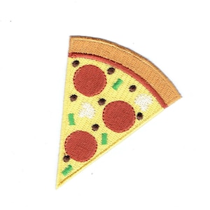 Rebanada de pizza (queso, champiñones, pepperoni y pimientos) - Parche termoadhesivo - Parche bordado - 697078A