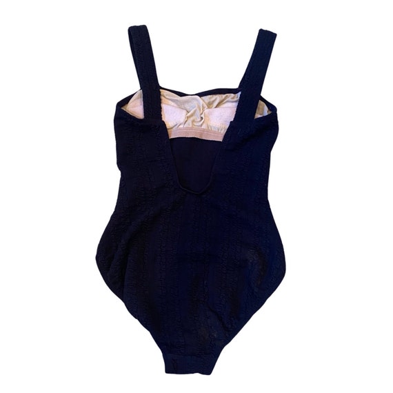 90s Textured one-piece swimsuit with gold seashel… - image 6