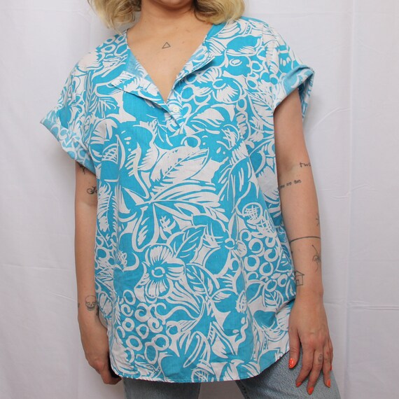 Aqua Aloha Print blouse - image 6