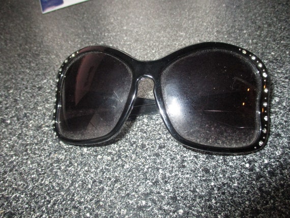 Vintage 1970's Rhinestone oversized sunglasses, I… - image 1
