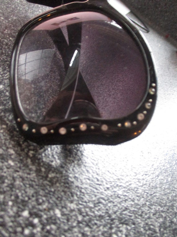 Vintage 1970's Rhinestone oversized sunglasses, I… - image 5