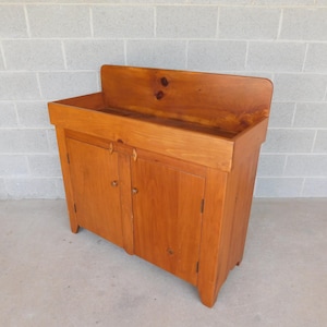 Primitive Shaker Style Pine Dry Sink (shipping is not free)