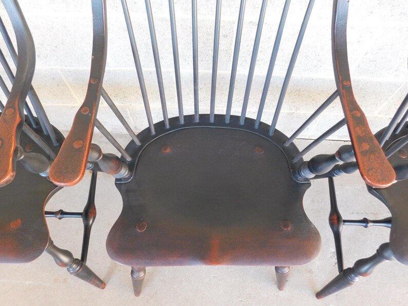 Great Windsor Chair Co Continuous Arm Bow Back Windsor Chairs - Set of ...