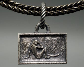 Estudio figurativo 2, colgante, plata de ley, hecho a medida.