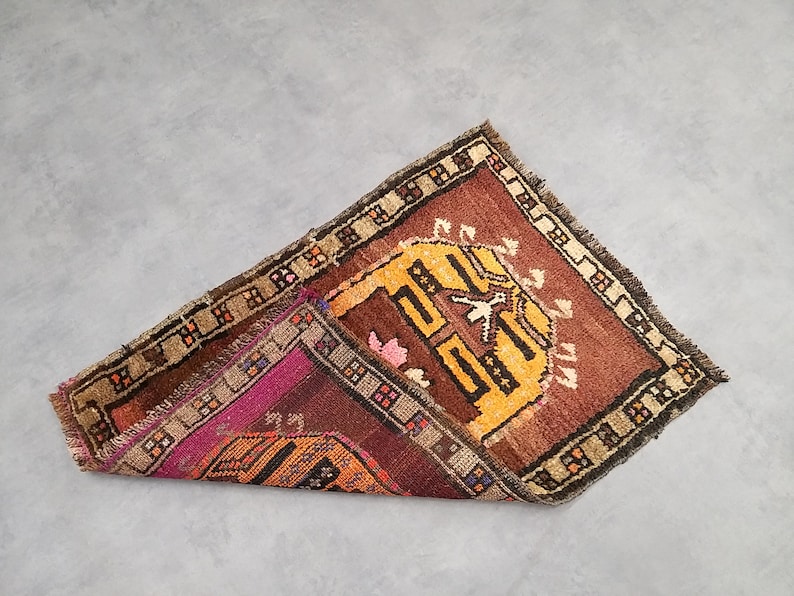 58x82cm Homedecor small tribal rug bedside rug,handmade rug,tribal rug,vintage rug,Turkish rug,accent rug,ethnic rug,doormat 23/'/'x32/'/'