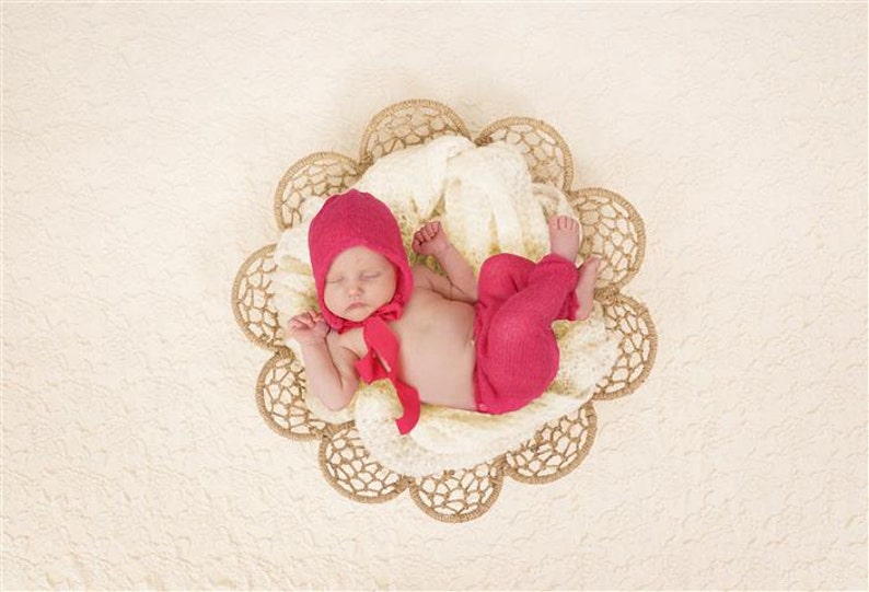 One of a kind prop! Digital Newborn Backdrop Cream Lace BowlBasket