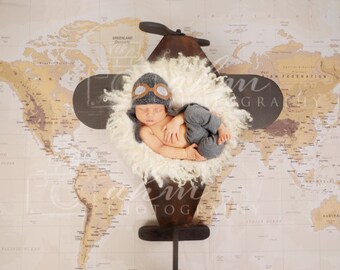 Fondo digital para recién nacidos con mapa de viaje en avión, vista superior vintage, fondo compuesto en oferta