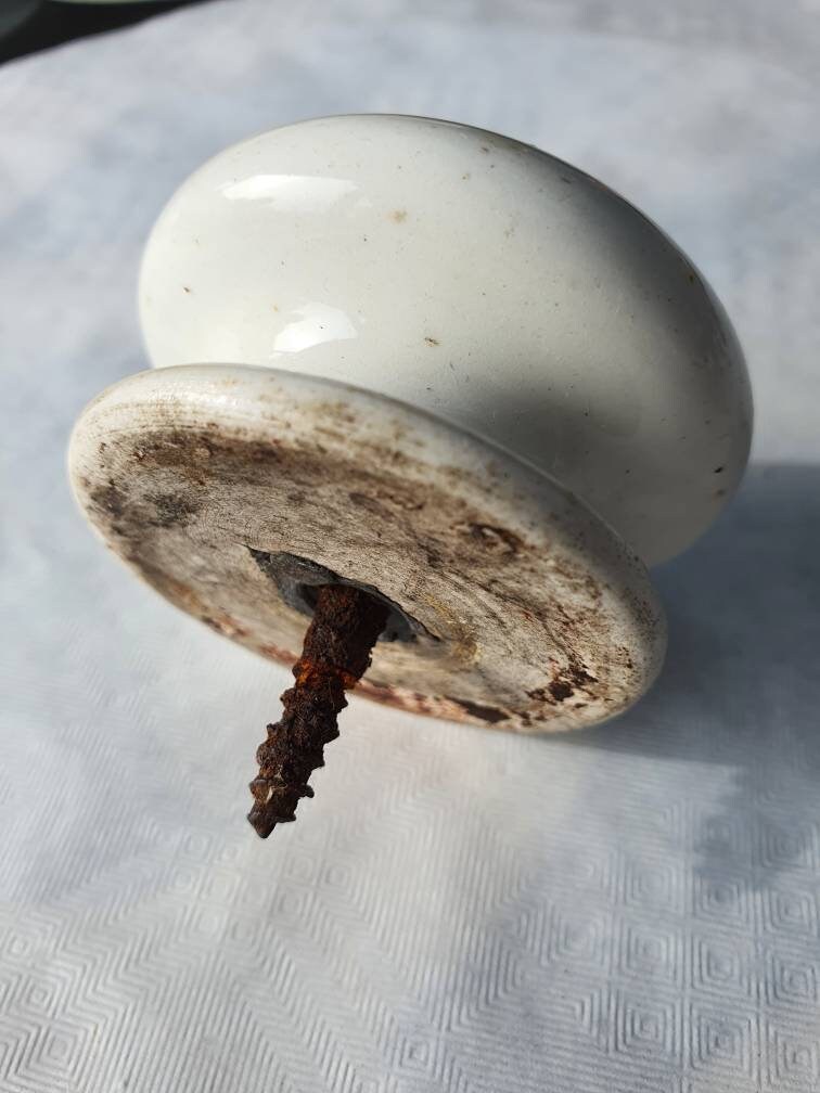 Perilla de extracción de cerámica vintage off blanca grande | Etsy
