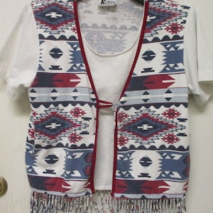 1980&#39;s Womens Tribal-Southwestern Fringed Top Size Medium-Women&#39;s Tee Shirt-Vested Blouse