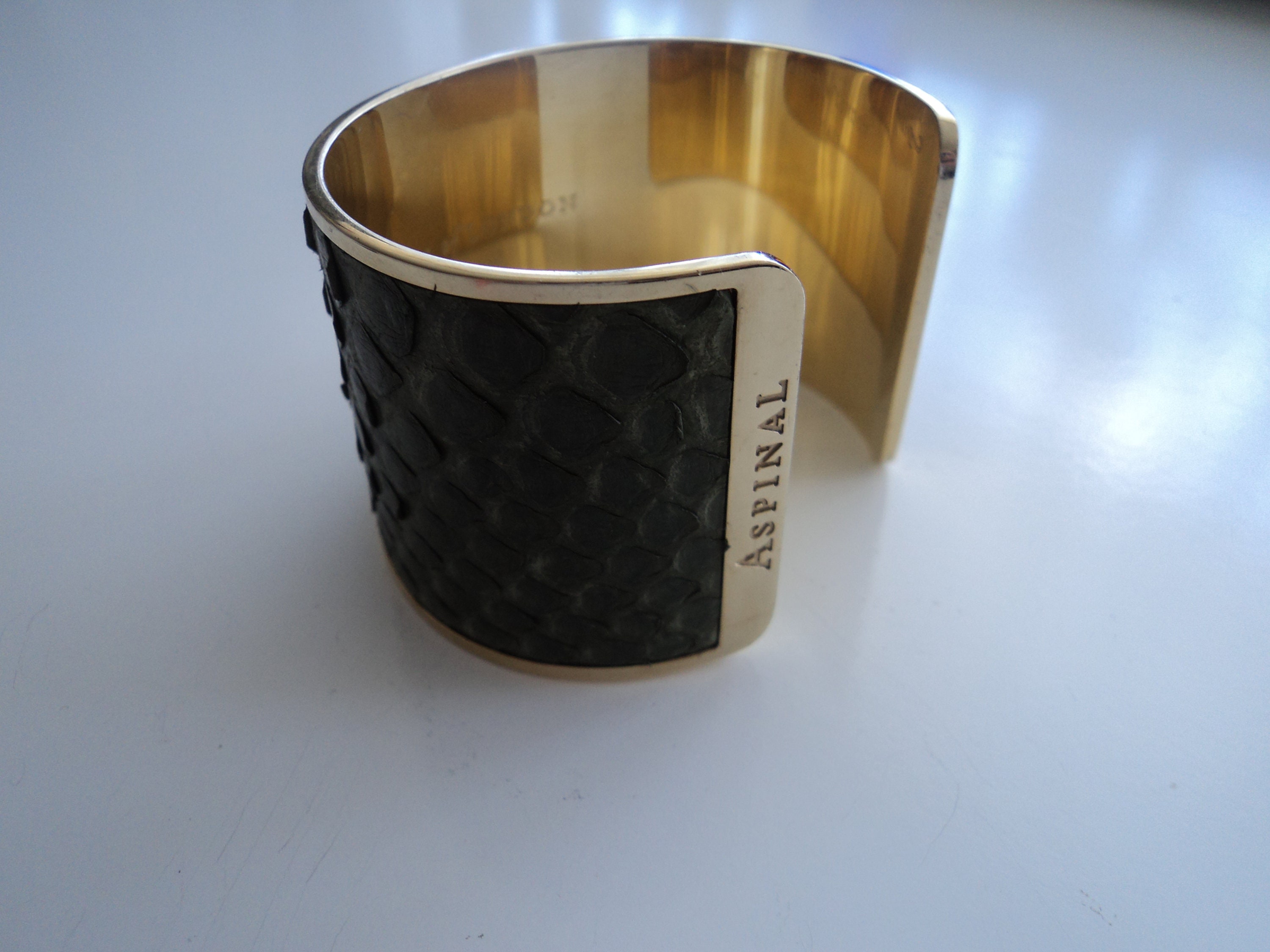 Aspinal cuff hotsell