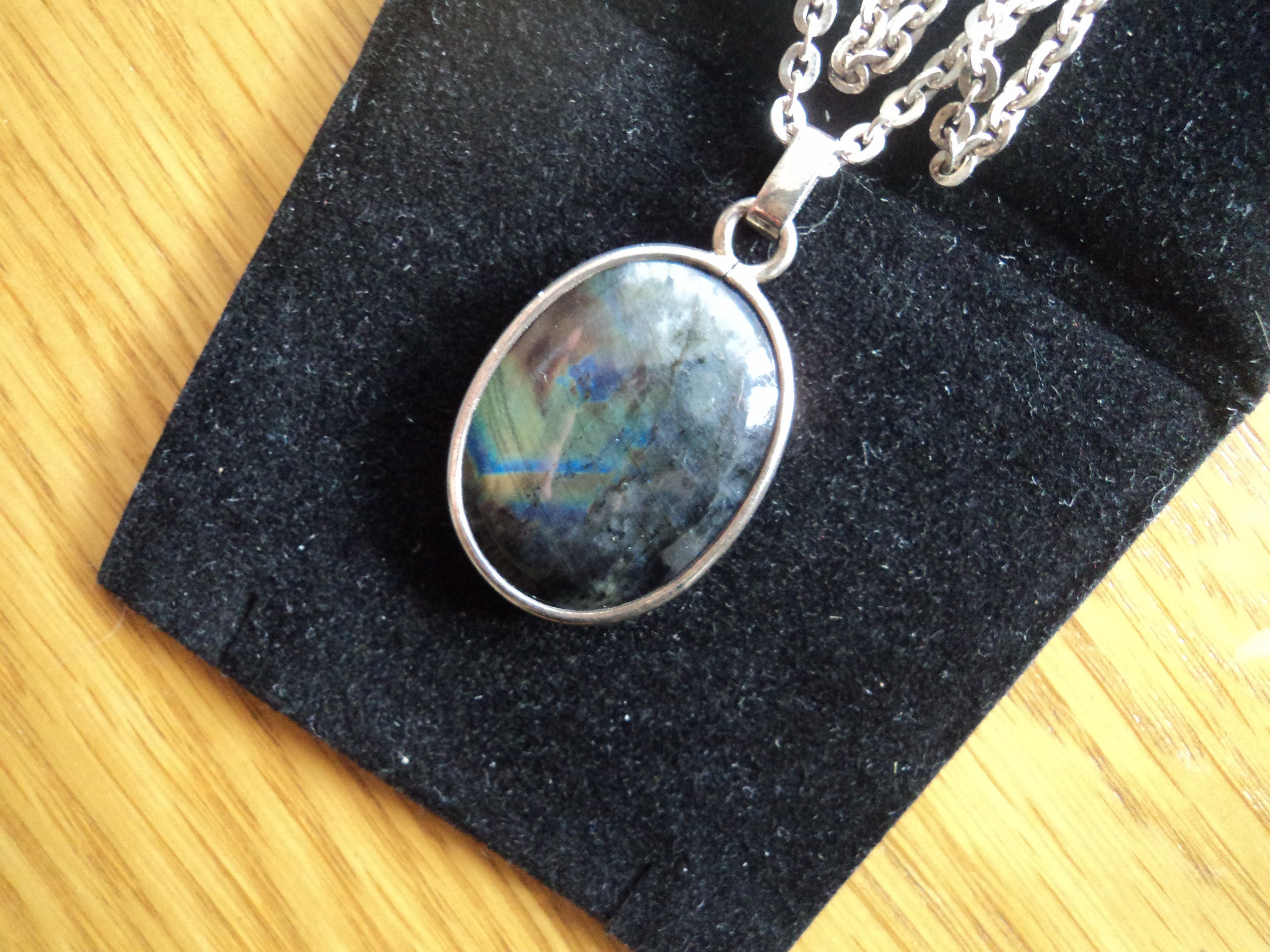 HN BG Silver Chain Labradorite Pendant - Etsy