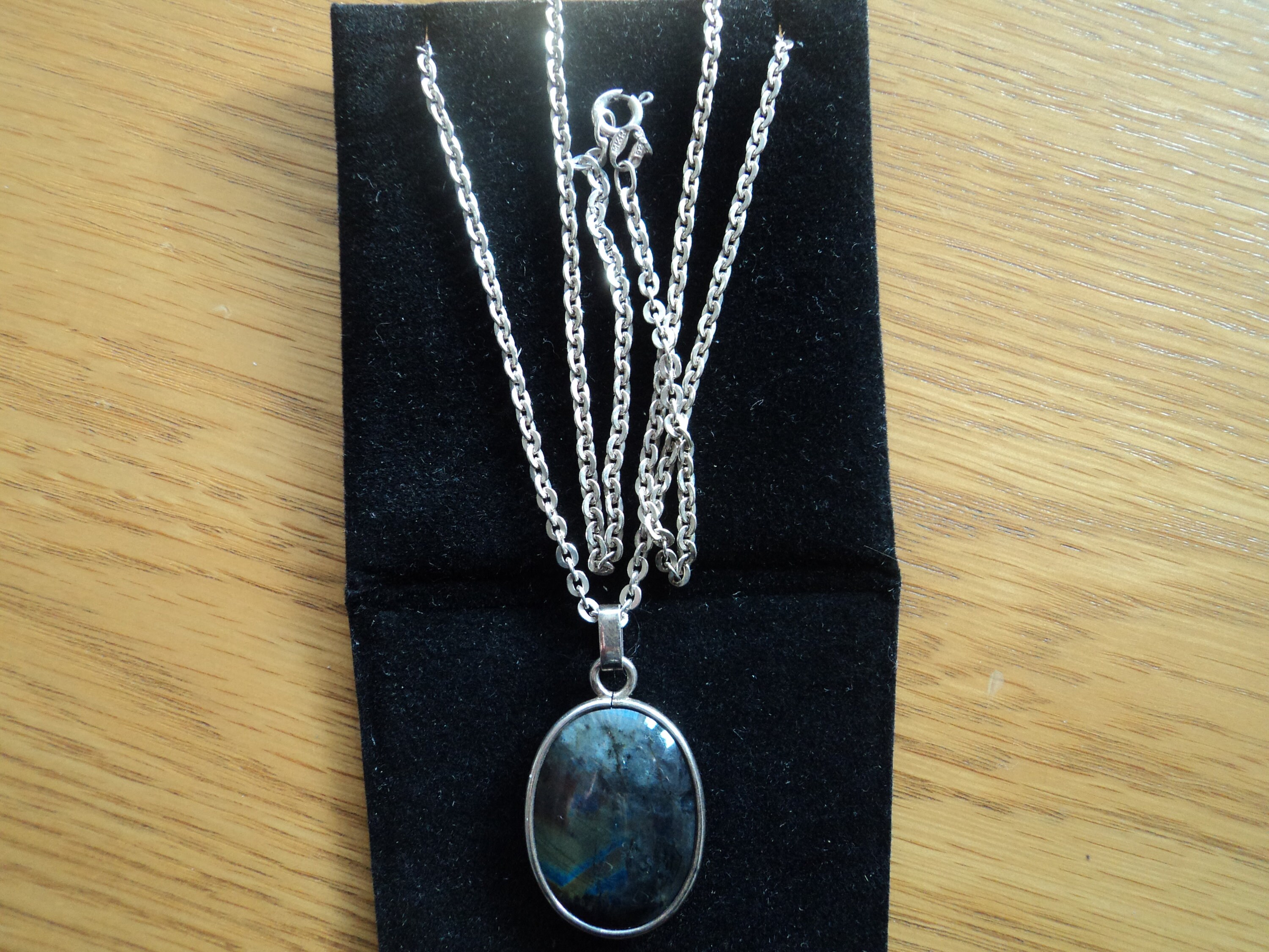 HN BG Silver Chain Labradorite Pendant - Etsy