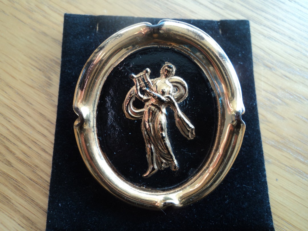 Vintage Intaglio Apollo With Lyre Enamel and Gold Brooch - Etsy