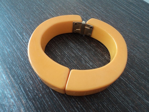 Vintage Bakelite Orange bracelet