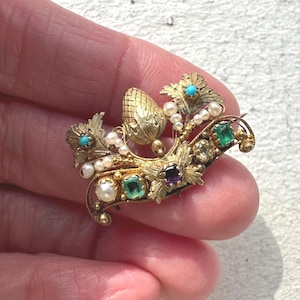 Broche georgiano acróstico PAZ de oro con piedras preciosas y conexión histórica, 1814, inglés