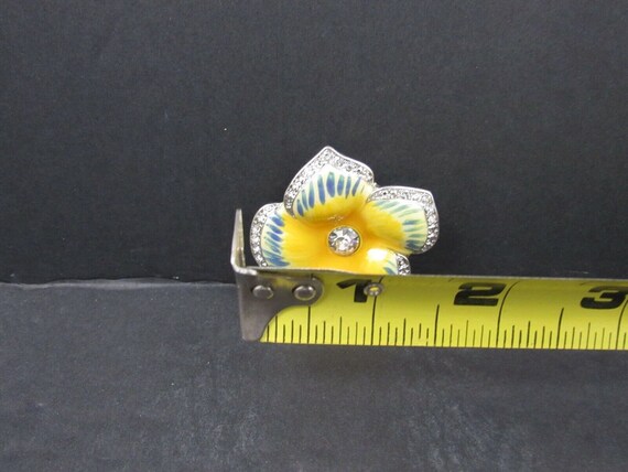 Napier Rhinestone Yellow Flower Pin Brooch With B… - image 4