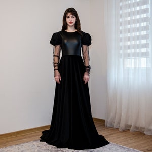 Leather and Tulle Goth Prom Dress, Flowy Floor Lenght Black Ball Gown, Romantic Vamprire Dress in Alternative Regency Style