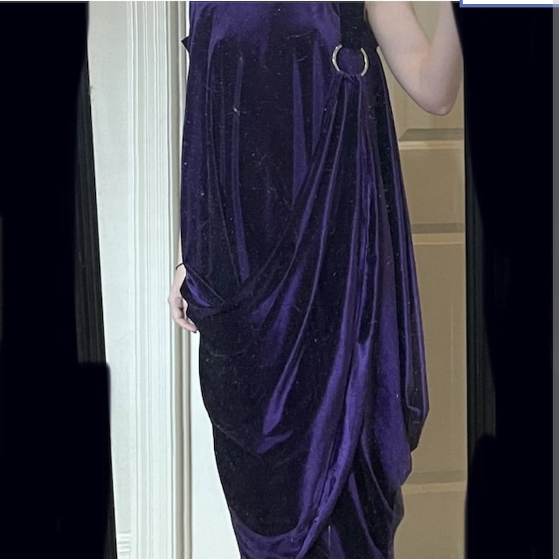 Avantgarde schwarzes Kleid, Goddess Kleid, Maxi One-Shoulder-Kleid, einzigartige futuristische Kleidung, schulterfrei, drapieren Detail, Goth Loses Kleid Bild 6