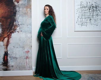 Emerald Green Velvet Evening Gown, Plus Size Maternity Medieval Wedding Dress, Long Sleeve Pregnancy Dress for Bridesmaid and Wedding Guest