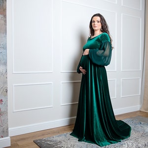 Emerald Green Velvet Ren Faire Dress, Maxi Renaissance Dress, Medieval Dress, Ren Faire Costume, Velvet Dress with Train, Maternity Gown image 4