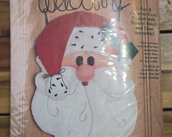 Maße Feltworks Santa Buddy Willkommen Wandbehang Kit.