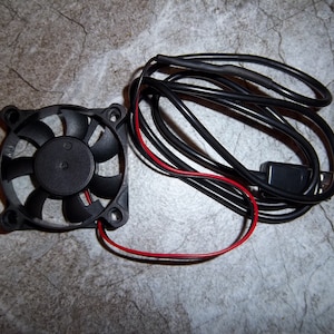 USB-powered fan! Perfect for fursuits, cosplay & LARP - 30/40/50mm sizes*