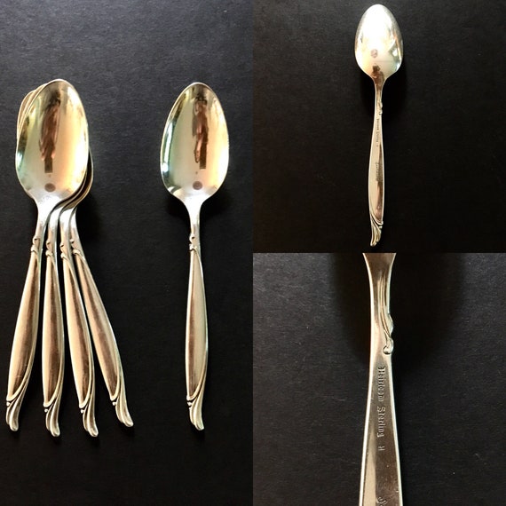 Oneida Martinique Place Soup Spoon Sterling Silver Flatware