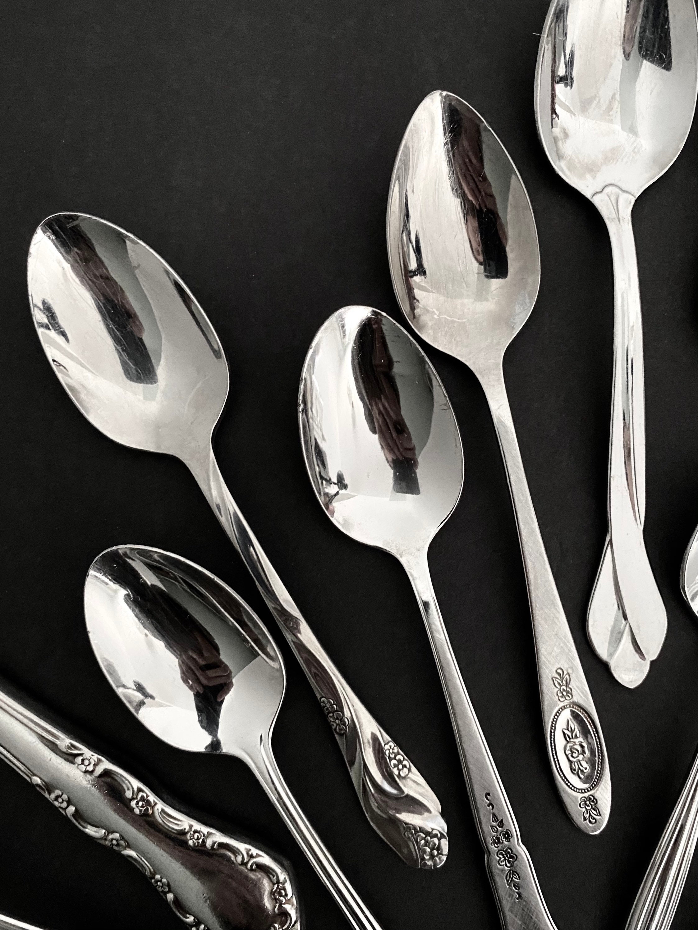 Oneida Stainless Flatware Floral Plus for Craft/food Photography