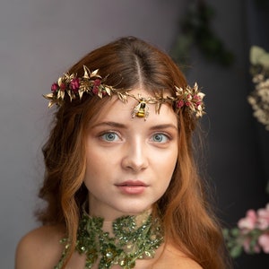 Flower elven tiara with a bee Fairy hair crown Golden and burgundy flower elf crown Bridal flower crown Halloween tiara Magaela Wooldland