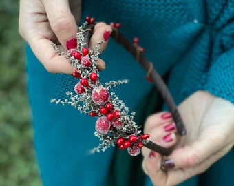 Frozen Christmas headband Winter hair piece Bridal accessories Winter headband Red headband with berries Magaela Winter wedding hairband