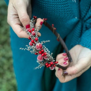 Frozen Christmas headband Winter hair piece Bridal accessories Winter headband Red headband with berries Magaela Winter wedding hairband