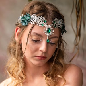 Emerald silver elven crown with crystals Vintage bridal crown Princess bridal headpiece Elf halloween tiara Fantasy wedding Fairytale crown