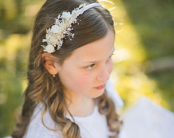 Holy communion flower headband, White roses headpiece for girl, Customised communion hairband, Comfortable headdress, 1st communion, Magaela