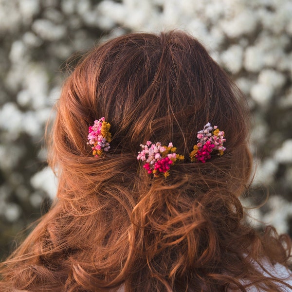 Pink flower hair pins Fuchsia bridal hair pins Preserved baby's breath Dried flower Natural bridal headpiece Magaela Ochre hair flowers