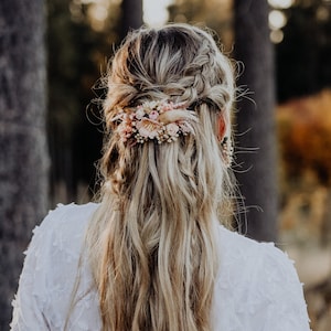 Blush flower bridal comb Wedding hair comb boho headpiece Bride to be Pink flower comb Magaela bridal hair accessories Unique flower comb