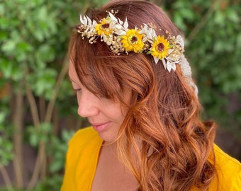 Sunflower hair crown Bridal flower wreath Magaela Ivory and yellow hair wreath Natural flower halo Bride to be Hair accessories Wedding 2021