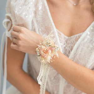 Rustic flower bracelet Blush and ivory flower jewellery Bridal wrist corsage Wedding jewellery Bride Rustic wedding Vintage accessories