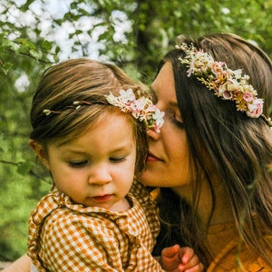 Momia y yo coronas de flores a juego Coronas de flores Madre e hija tocados De la flor chica Accesorios de boda Corona de peonía rosa Magaela imagen 1